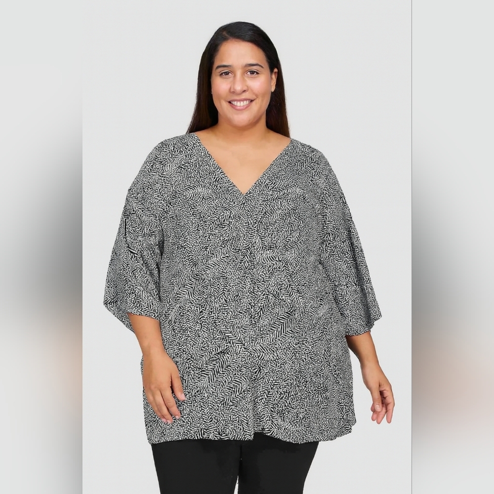 Avenue Plus Size Zigzag V-neck Tunic Blouse - Picture 1 of 8